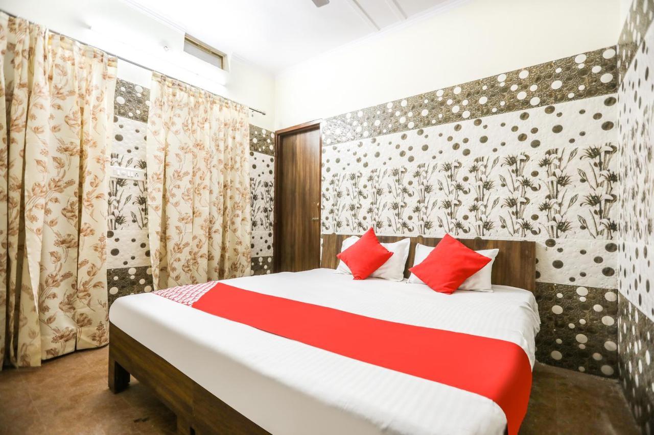โอโย 71693 สตาร์ไลท์ โฮเทล Hotel Ganganagar ภายนอก รูปภาพ