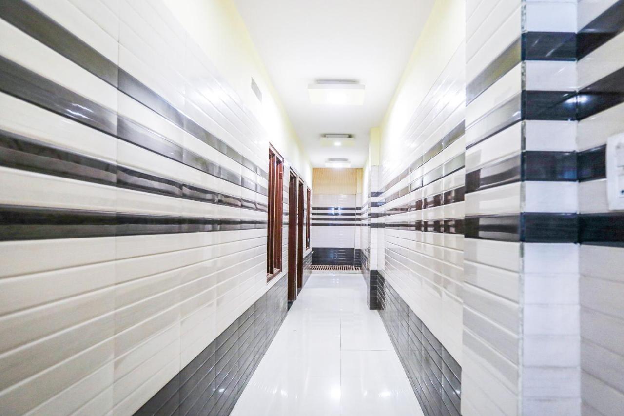 โอโย 71693 สตาร์ไลท์ โฮเทล Hotel Ganganagar ภายนอก รูปภาพ