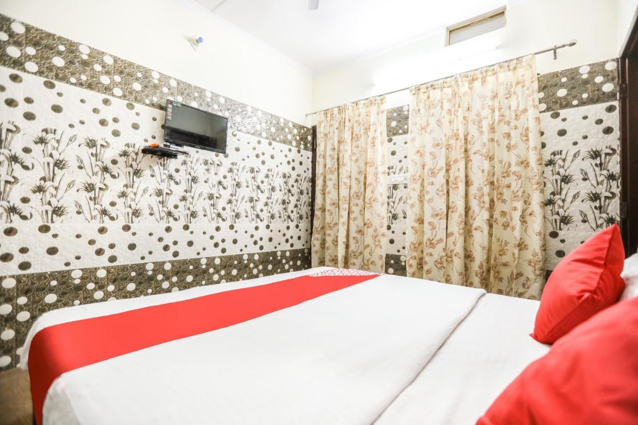 โอโย 71693 สตาร์ไลท์ โฮเทล Hotel Ganganagar ภายนอก รูปภาพ